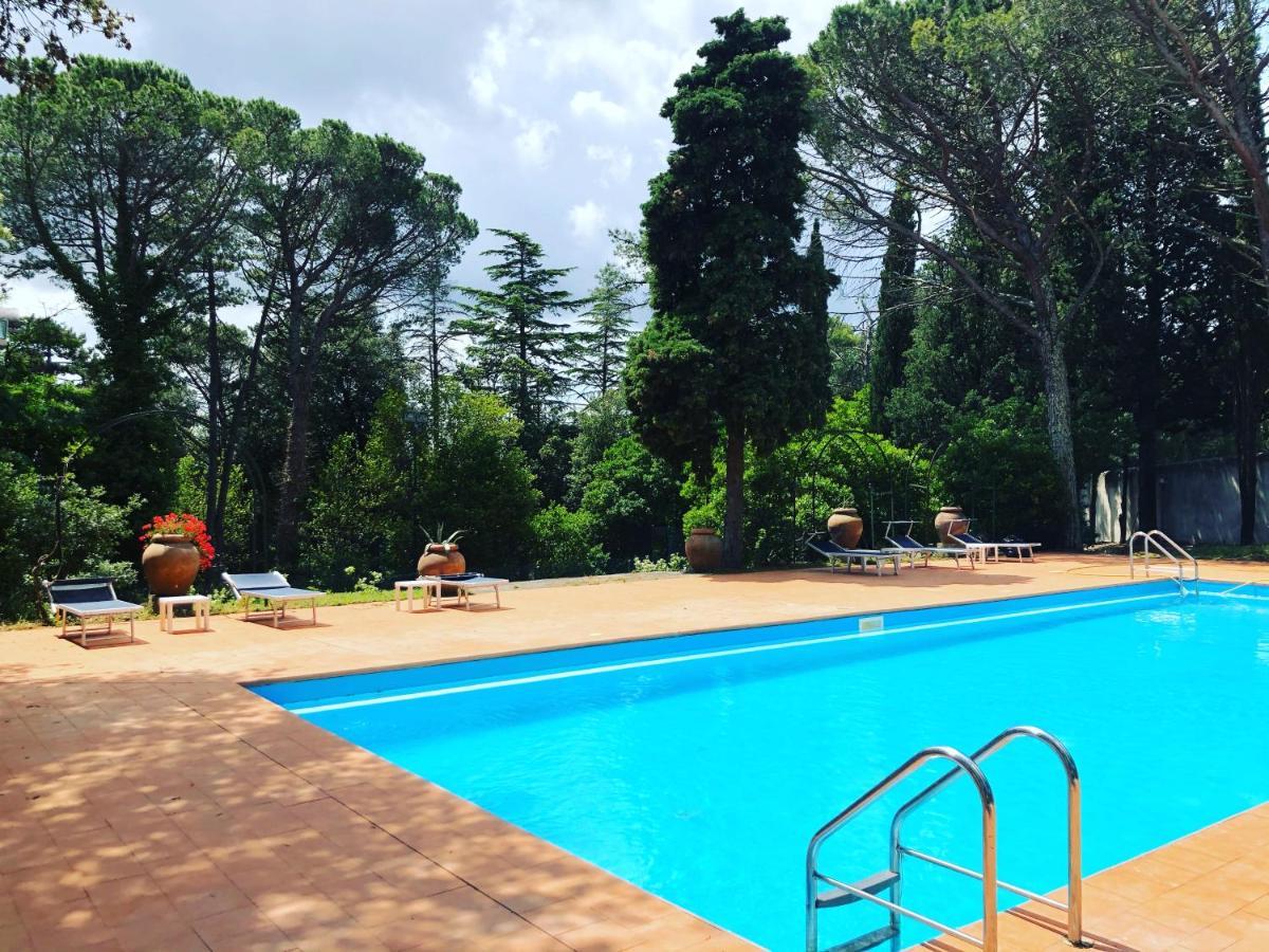 Villa Del Parco In Tuscany 산바론토 외부 사진
