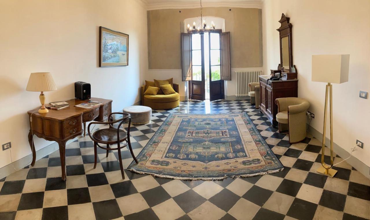 Villa Del Parco In Tuscany 산바론토 외부 사진