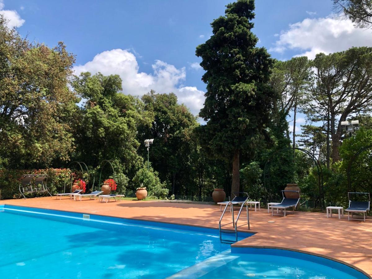Villa Del Parco In Tuscany 산바론토 외부 사진